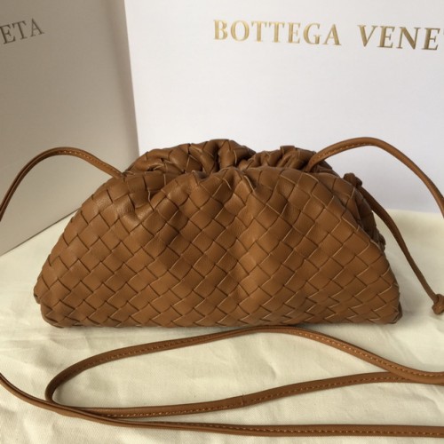 Bottega Veneta The Mini Pouch Lambskin Caramel Bottega Veneta The Mini Pouch Lambskin Caramel