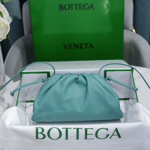 Bottega Veneta Small The Pouch Leather Clutch Teal Bottega Veneta Small The Pouch Leather Clutch Teal