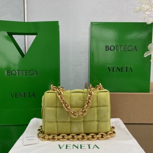 Bottega Veneta The Padded Cassette Chain Shoulder Bag/Green Bottega Veneta The Padded Cassette Chain Shoulder Bag/Green
