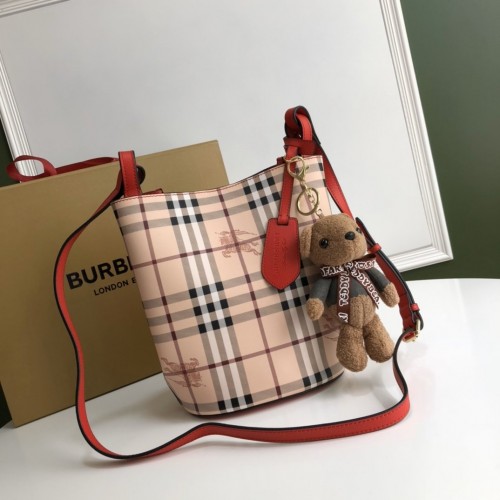 Burberry Haymarket(out) bucket bag/red Burberry Haymarket(out) bucket bag/red