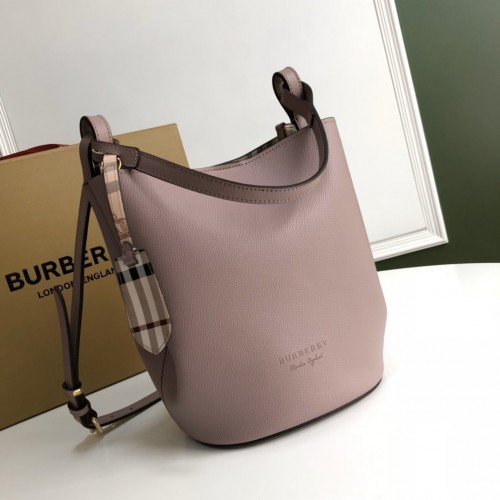 Burberry Haymarket(in) bucket bag/purple Burberry Haymarket(in) bucket bag/purple