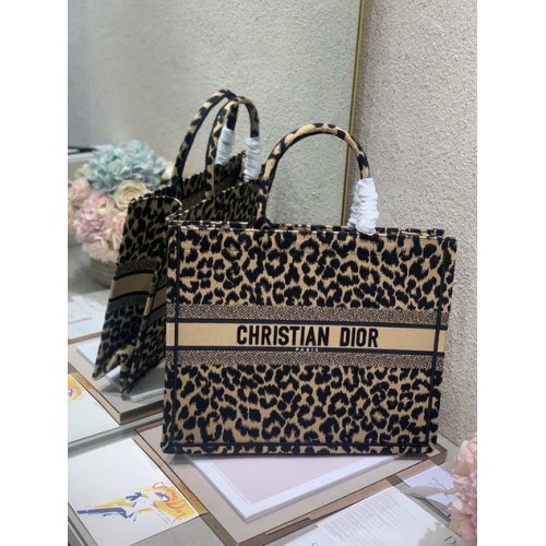Dior Book Tote Multicolor Mizza Embroidery Dior Book Tote Multicolor Mizza Embroidery