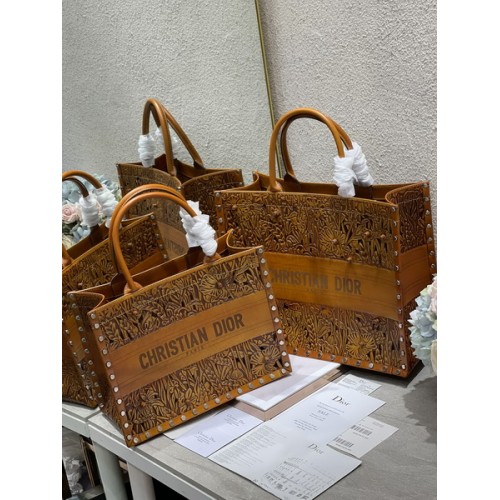 Dior Tote Bag Floral and Embroidered Leather Bag Yellow Dior Tote Bag Floral and Embroidered Leather Bag Yellow