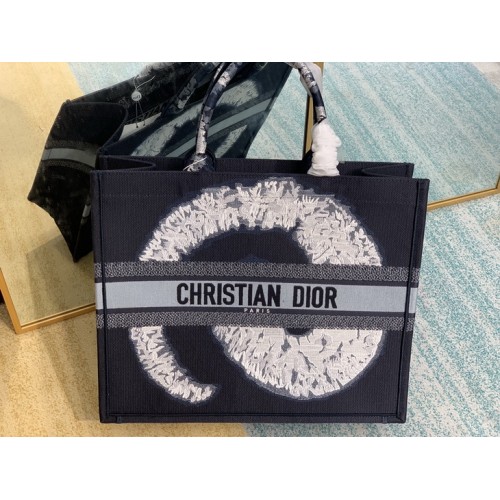 Dior Book Tote Multicolor Dior Around the World Blue Interstellar Dior Book Tote Multicolor Dior Around the World Blue Interstellar
