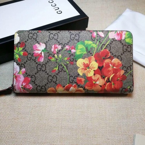 Gucci Cartera munequera GG Blooms Gucci Cartera munequera GG Blooms