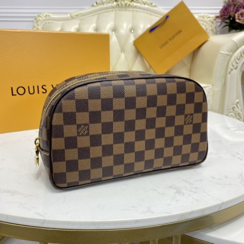 Louis Vuitton Toiletry 25 Bag Damier Ebene M47624 Louis Vuitton Toiletry 25 Bag Damier Ebene M47624