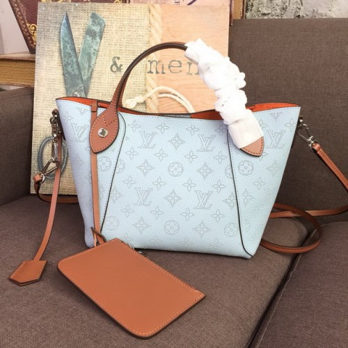 Louis Vuitton Hina PM Mahina Leather Cream/Brown Louis Vuitton Hina PM Mahina Leather Cream/Brown