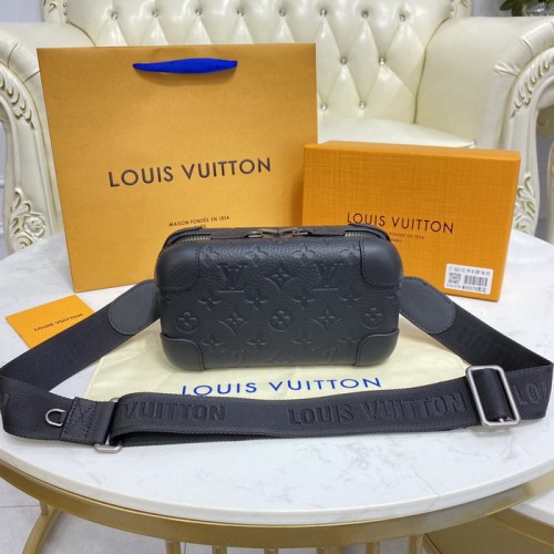 Louis Vuitton Horizon Clutch Taurillon Monogram M20439 Louis Vuitton Horizon Clutch Taurillon Monogram M20439