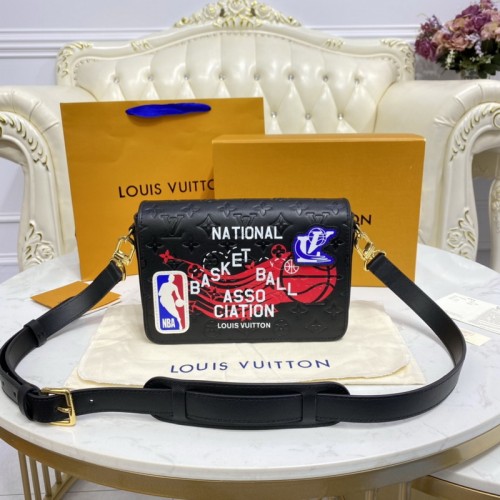 Louis Vuitton LV X NBA Studio Messenger Cowhide Leather M58498 Louis Vuitton LV X NBA Studio Messenger Cowhide Leather M58498