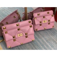 Valentino Garavani Roman Stud The Shoulder Bag 2060 Pink