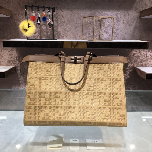 Fendi Peekaboo X-Tote bag Medium Beige Fendi Peekaboo X-Tote bag Medium Beige