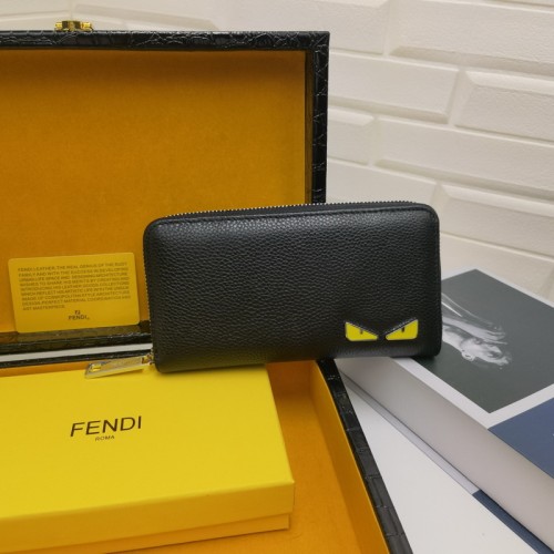 Fendi Full Zip Wallet in Smooth Black Leather Fendi Full Zip Wallet in Smooth Black Leather