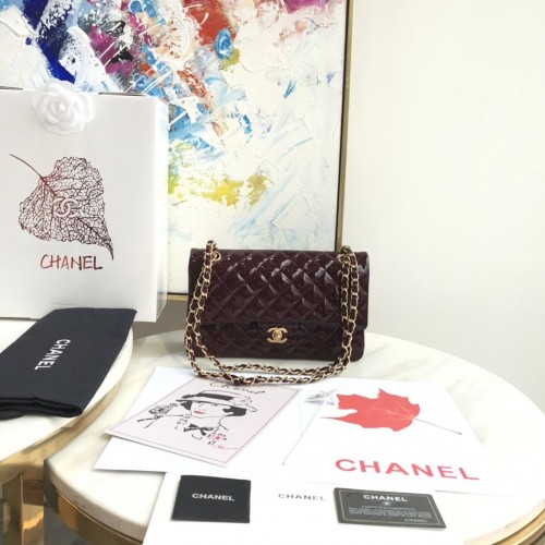 Chanel 1112 Flap Shoulder bag Red Patent Leather Gold Chanel 1112 Flap Shoulder bag Red Patent Leather Gold