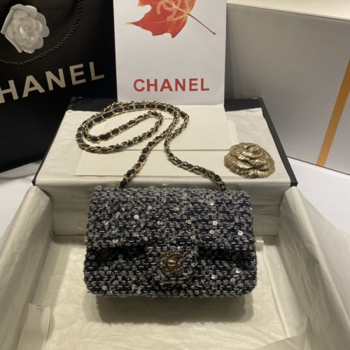 Chanel 2022 Spring/Summer Wool Show Sequin Chain Bag 20cm Chanel 2022 Spring/Summer Wool Show Sequin Chain Bag 20cm