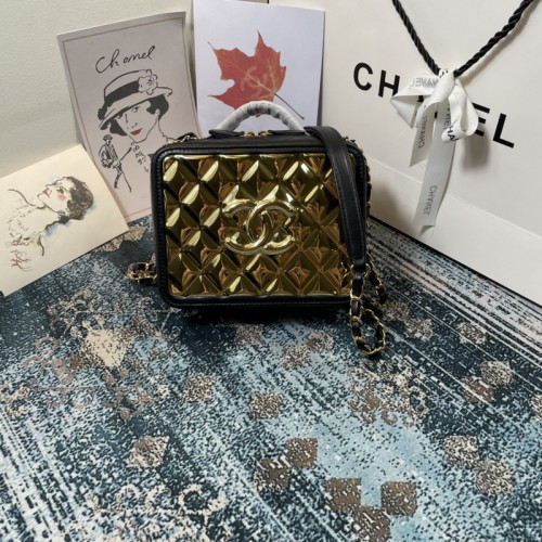 Chanel New 2021 Vanity Case Black Lambskin Gold Metal AS2900 Chanel New 2021 Vanity Case Black Lambskin Gold Metal AS2900