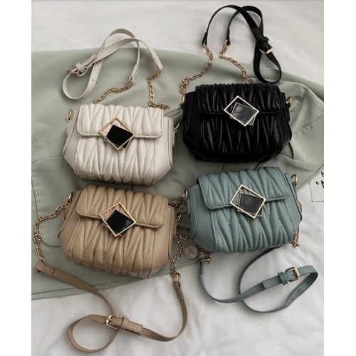 FS Chain Ladies Small Bag Shoulder Messenger Bag Small Square Bag FS Chain Ladies Small Bag Shoulder Messenger Bag Small Square Bag