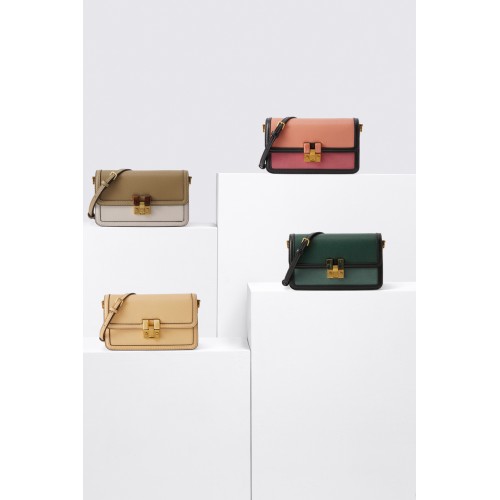 FS One-Shoulder Organ Bag With Semi-Precious Stones FS One-Shoulder Organ Bag With Semi-Precious Stones
