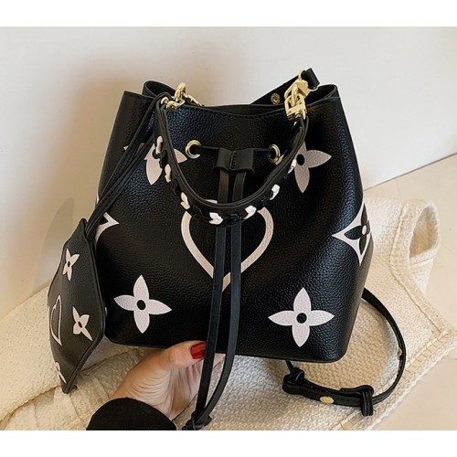FS Messenger Bag Female Senior Casual Shoulder Bag FS Messenger Bag Female Senior Casual Shoulder Bag