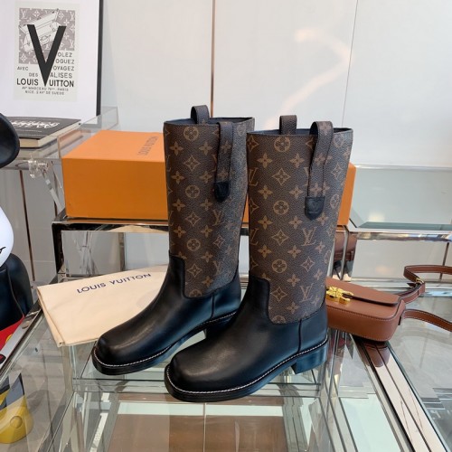 Louis Vuitton New in 2021 Monogram Calf Leather Boots Louis Vuitton New in 2021 Monogram Calf Leather Boots