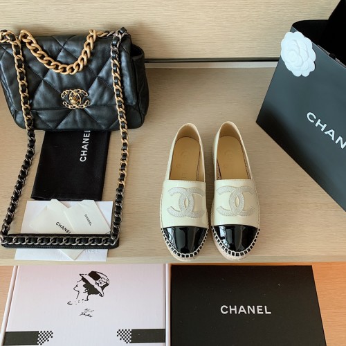Chanel Spring And Summer New Double C Logo Fisherman Leather Shoes Apricot Chanel Spring And Summer New Double C Logo Fisherman Leather Shoes Apricot