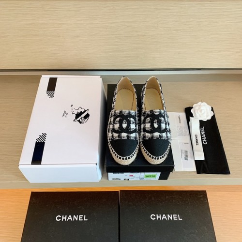 Chanel Spring And Summer New Double C Logo Fisherman Shoes Black And Black Chanel Spring And Summer New Double C Logo Fisherman Shoes Black And Black
