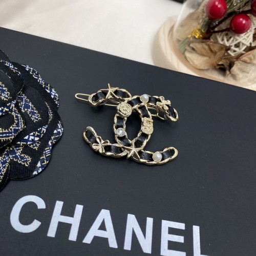 Chanel Code H272 Black Belt Pearl Mini Hairpin Chanel Code H272 Black Belt Pearl Mini Hairpin