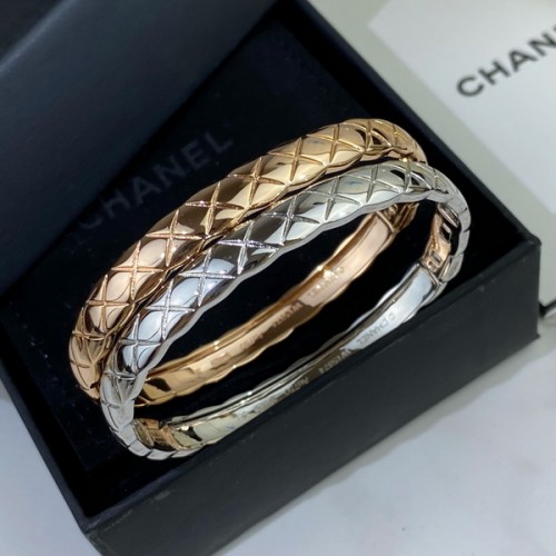 Chanel Genuine Open Version CNC Engraved Wide Version Diamond Smooth Bangle Chanel Genuine Open Version CNC Engraved Wide Version Diamond Smooth Bangle