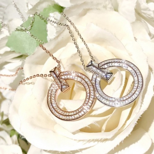 Tiffany & Co. Petals Key Pendant Round Brilliant Diamonds Tiffany & Co. Petals Key Pendant Round Brilliant Diamonds