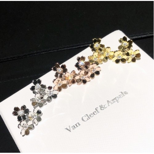 Van Cleef & Arpels Frivole Clover Earrings 3 Flowers With Bricks Van Cleef & Arpels Frivole Clover Earrings 3 Flowers With Bricks