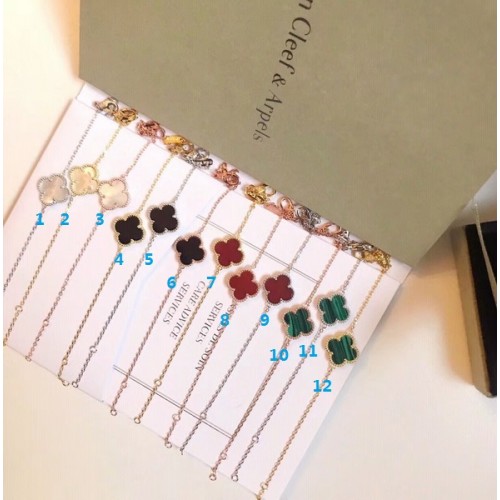 Van Cleef & Arpels Single Pendant Bracelet Van Cleef & Arpels Single Pendant Bracelet