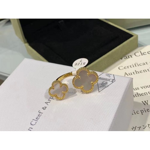 Van Cleef & Arpels Magic Alhambra Between the Finger Ring Van Cleef & Arpels Magic Alhambra Between the Finger Ring