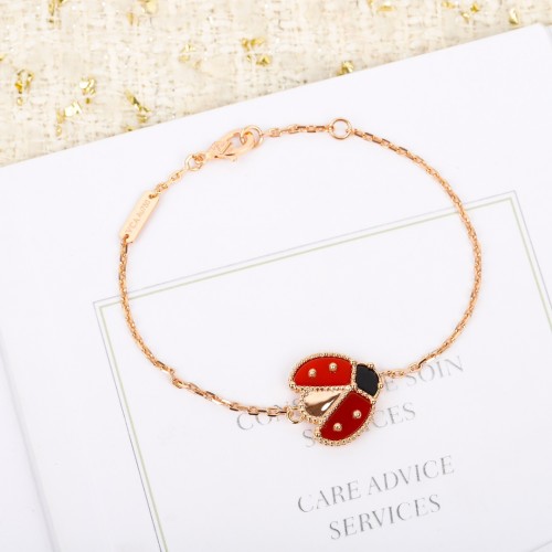 Van Cleef & Arpels Lucky Spring Bracelet Open Wings Ladybug Van Cleef & Arpels Lucky Spring Bracelet Open Wings Ladybug